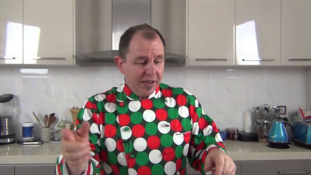 Large Ginger Bread House 1 - Steve's Kitchen